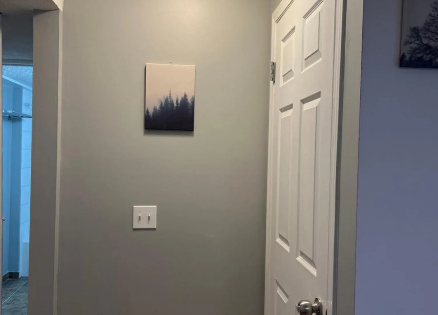 YYC Charming Single House Lower Level